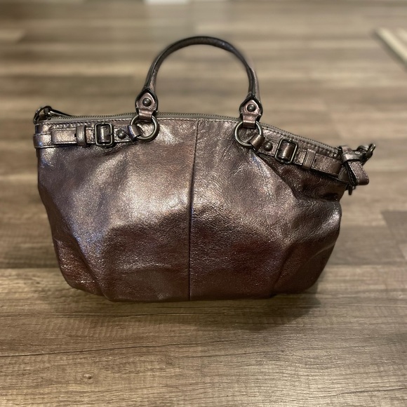 Coach leather purse - Picture 4 of 4